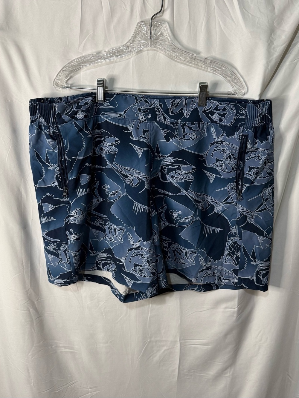 Columbia Navy Blue Fish-Print Athletic Shorts
